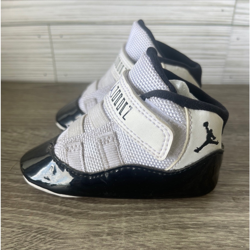 Nike Air Jordan 11 Retro Toddler Sz 3c Black And White Shoes
